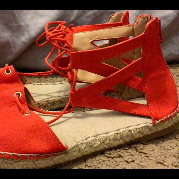 Red Sandals - Picture 2 of 4
